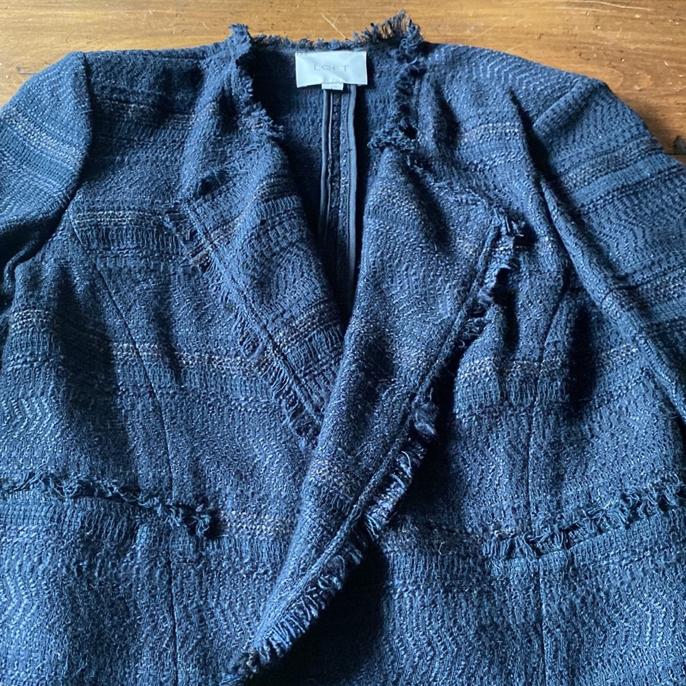 Loft navy blazer - Picture 9 of 10